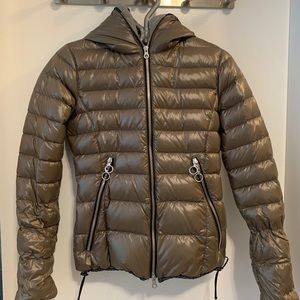 Authentic NWOT Women’s Duvetica Tan XXS